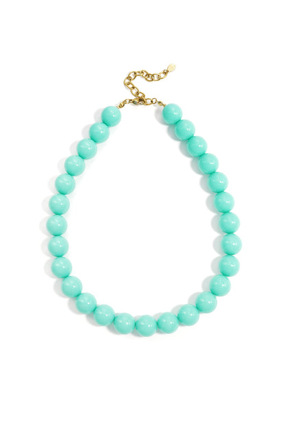 Necklace with large beads